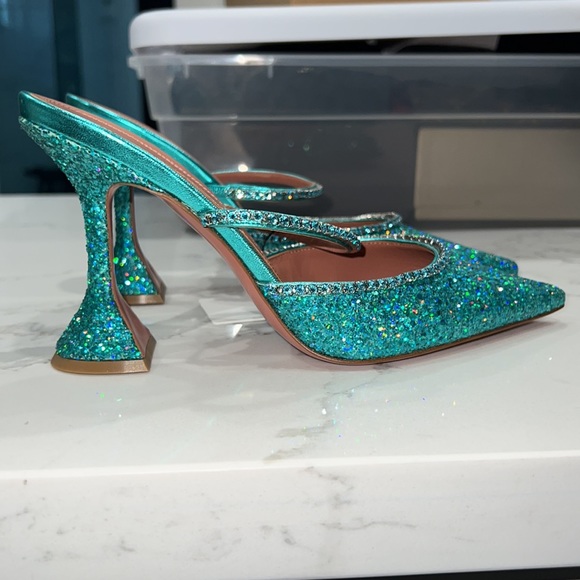 Amina Muaddi Gilda Mule - Picture 9 of 10